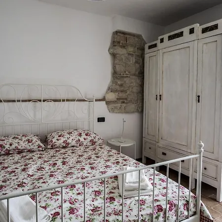 Massignano 116 Bed & Breakfast *