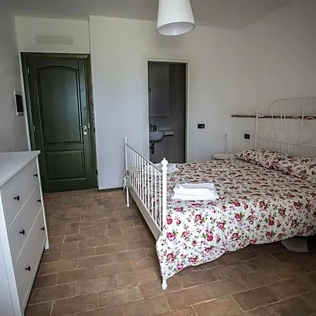 Massignano 116 3* سيرولو